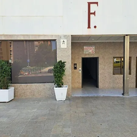In With Sea View * بينايدورم