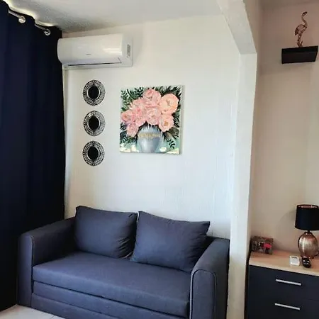 In With Sea View Apartment *